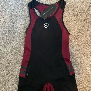 Virus women’s weightlifting singlet